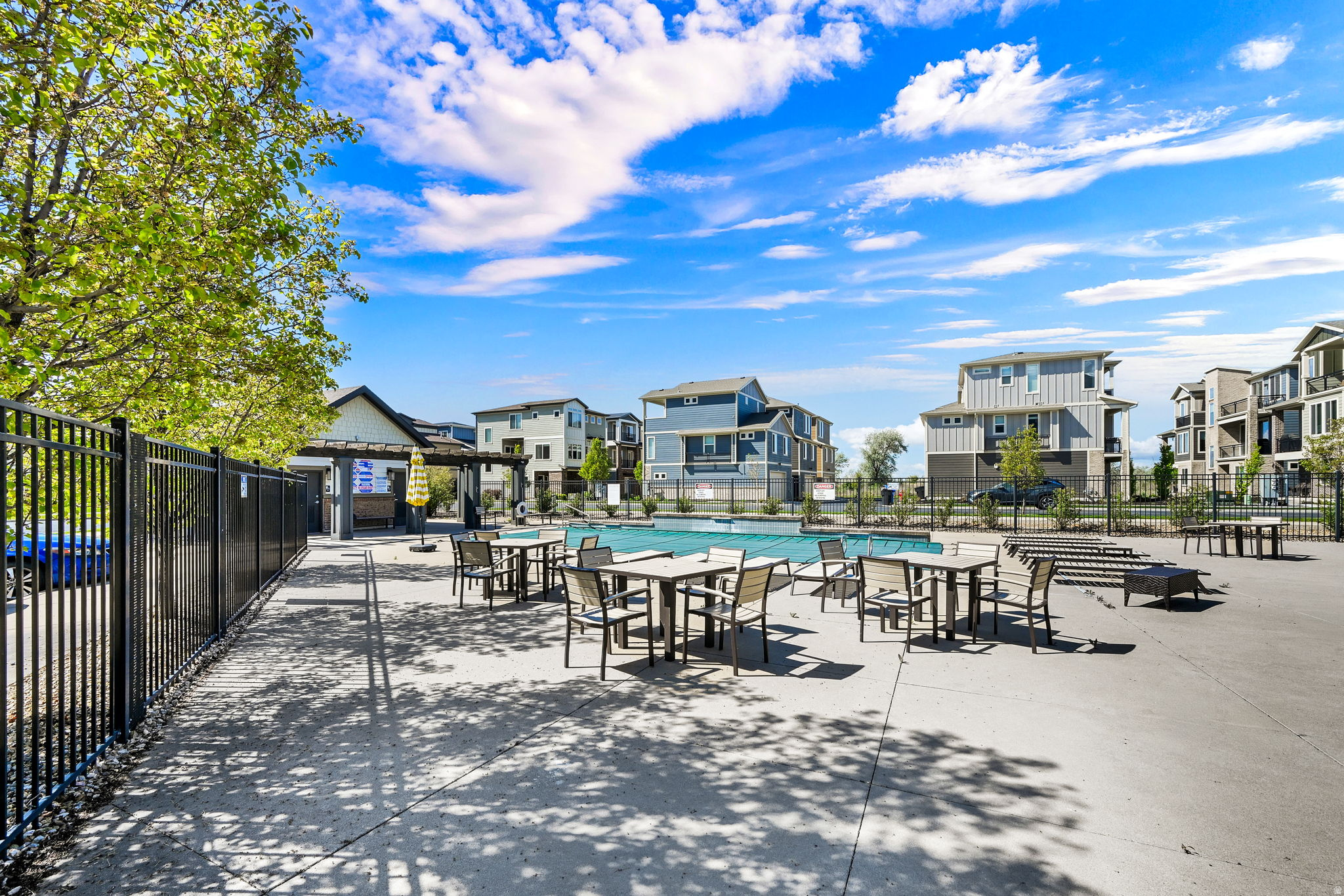 AVENUES AT THE STATION - Residential