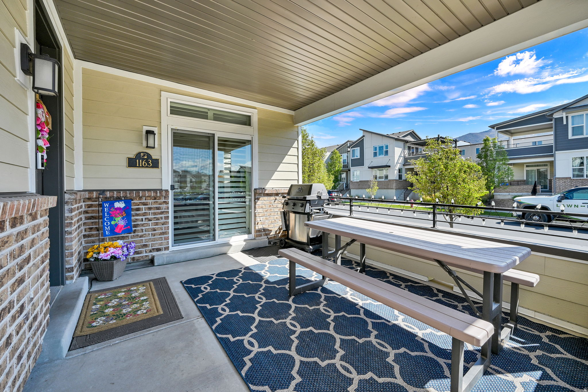 AVENUES AT THE STATION - Residential