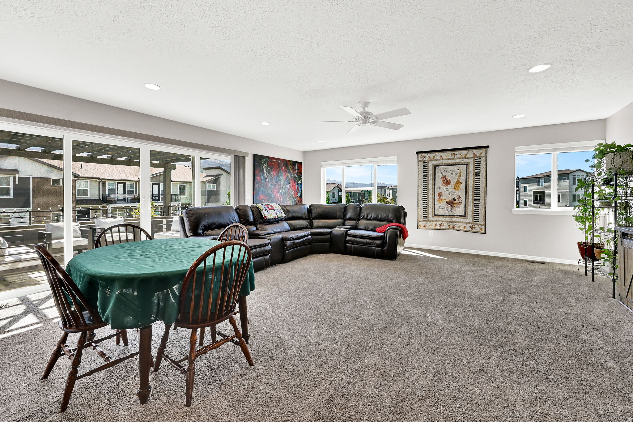 AVENUES AT THE STATION - Residential