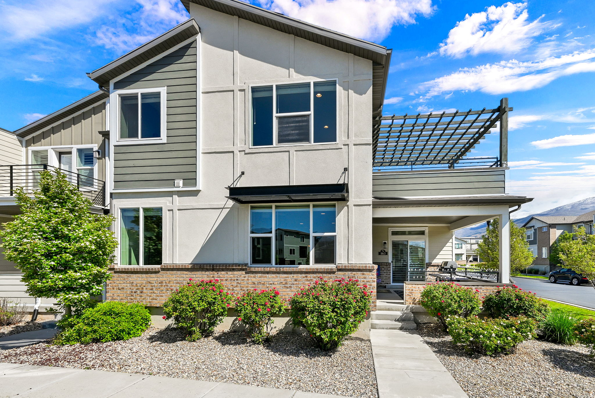 AVENUES AT THE STATION - Residential