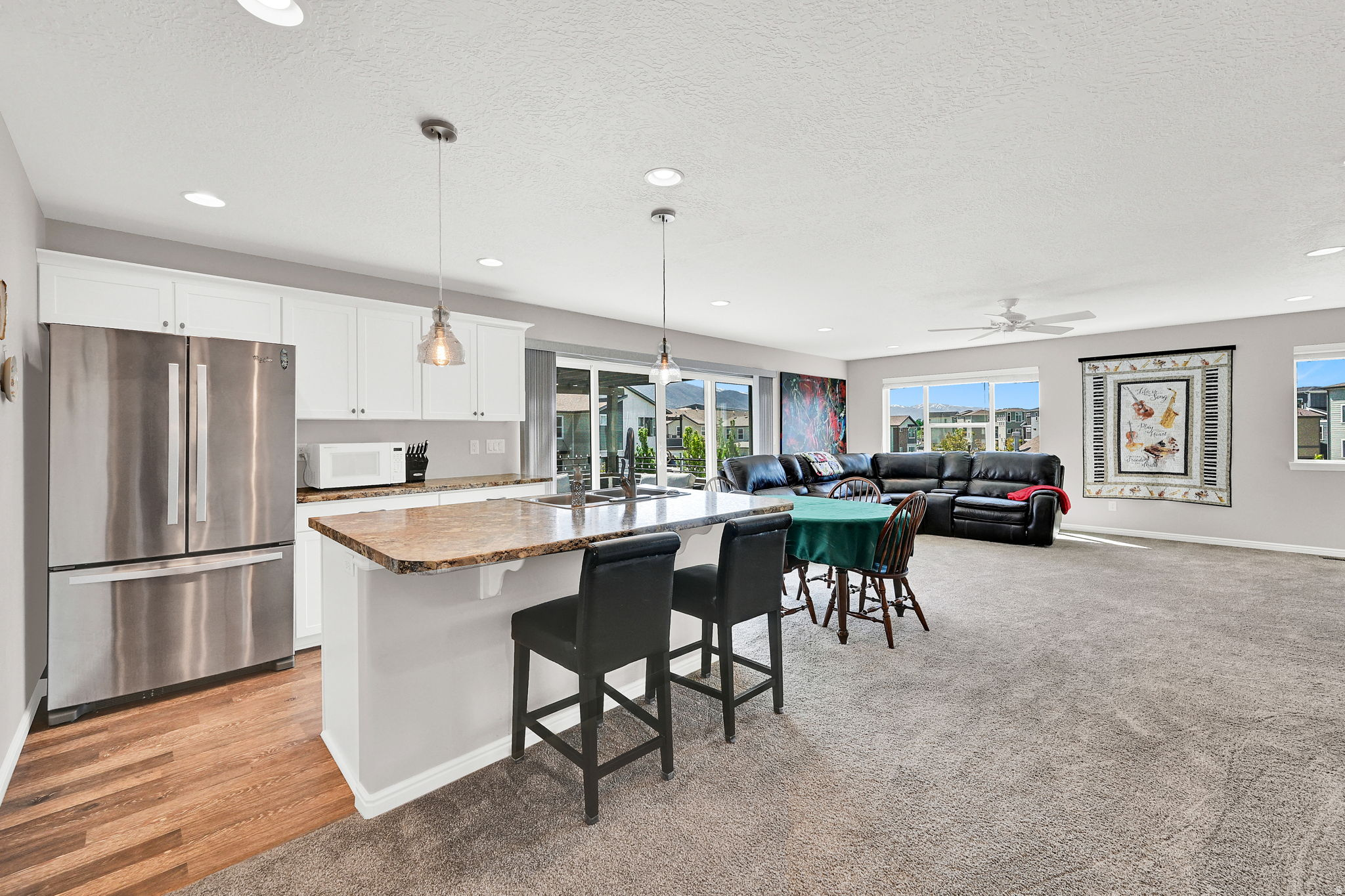 AVENUES AT THE STATION - Residential
