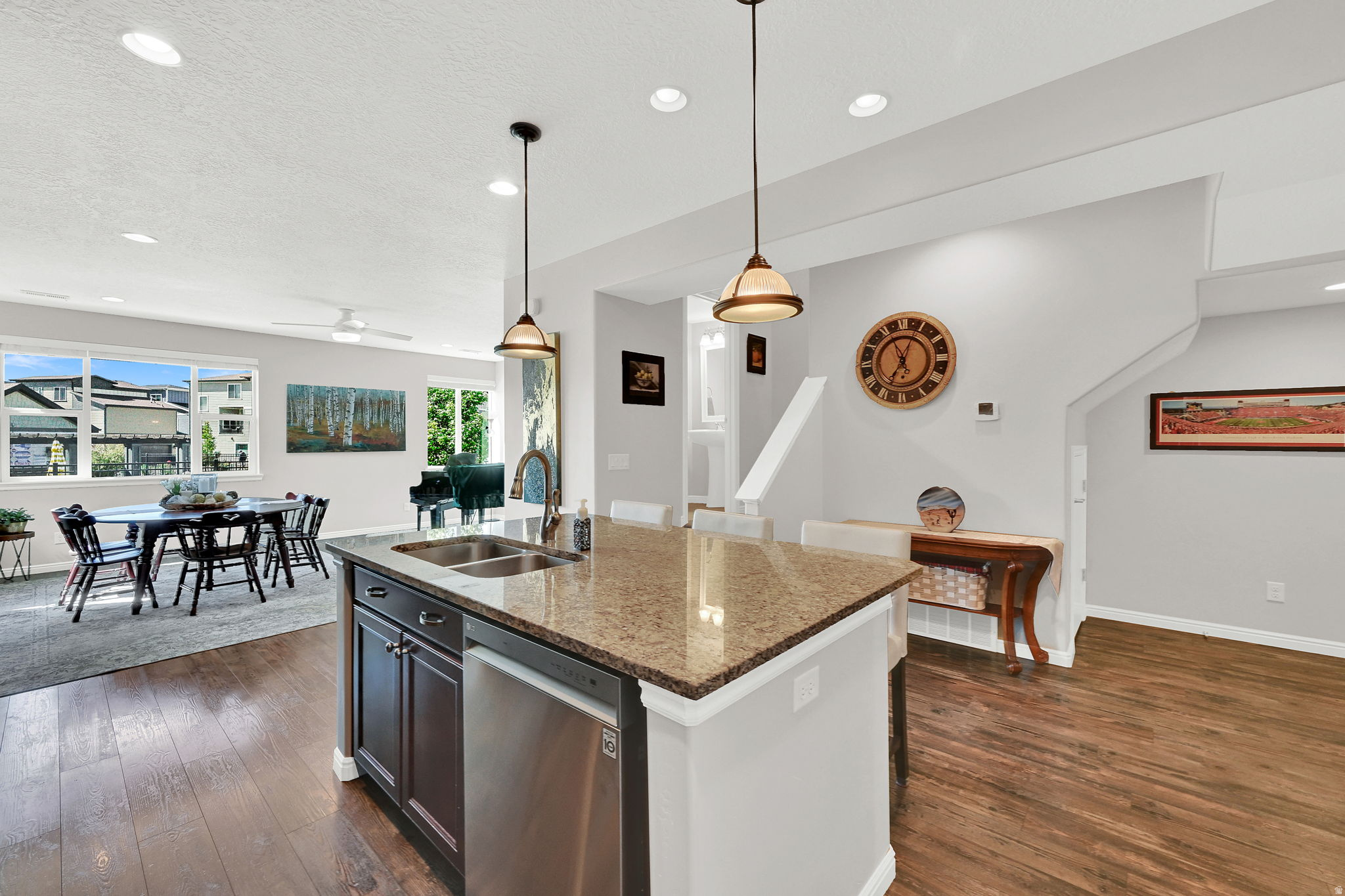 AVENUES AT THE STATION - Residential