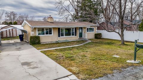 Photo of 736 E 4200 S, Salt Lake City, UT 84107 (MLS # 2129051)