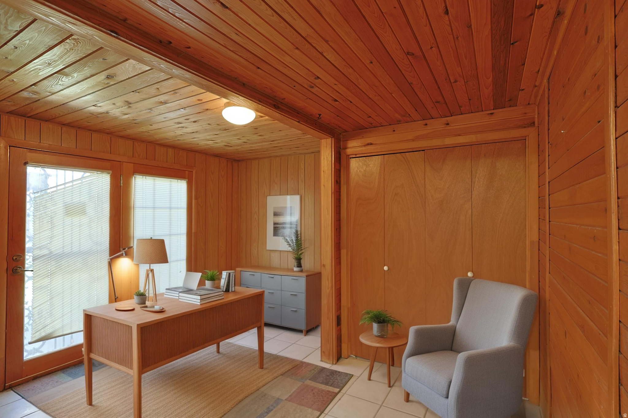 WHITE BARN - Residential Income