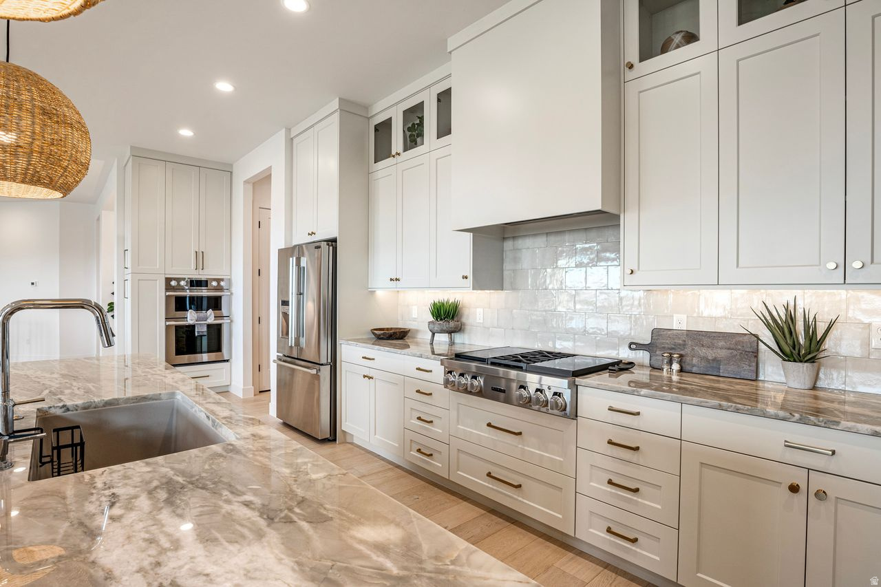 LEDGES OF ST GEORGE PH 7 - Residential