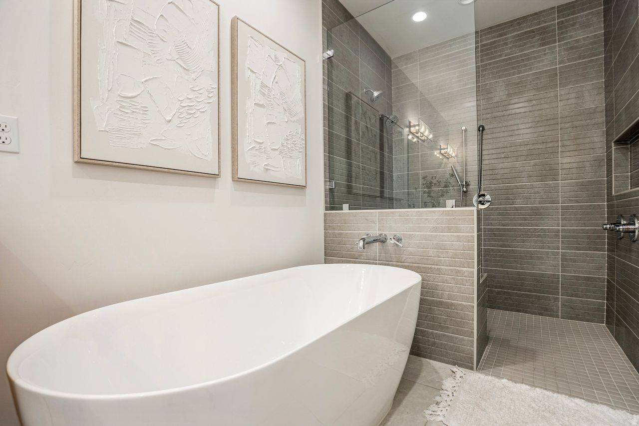 LEDGES OF ST GEORGE PH 7 - Residential