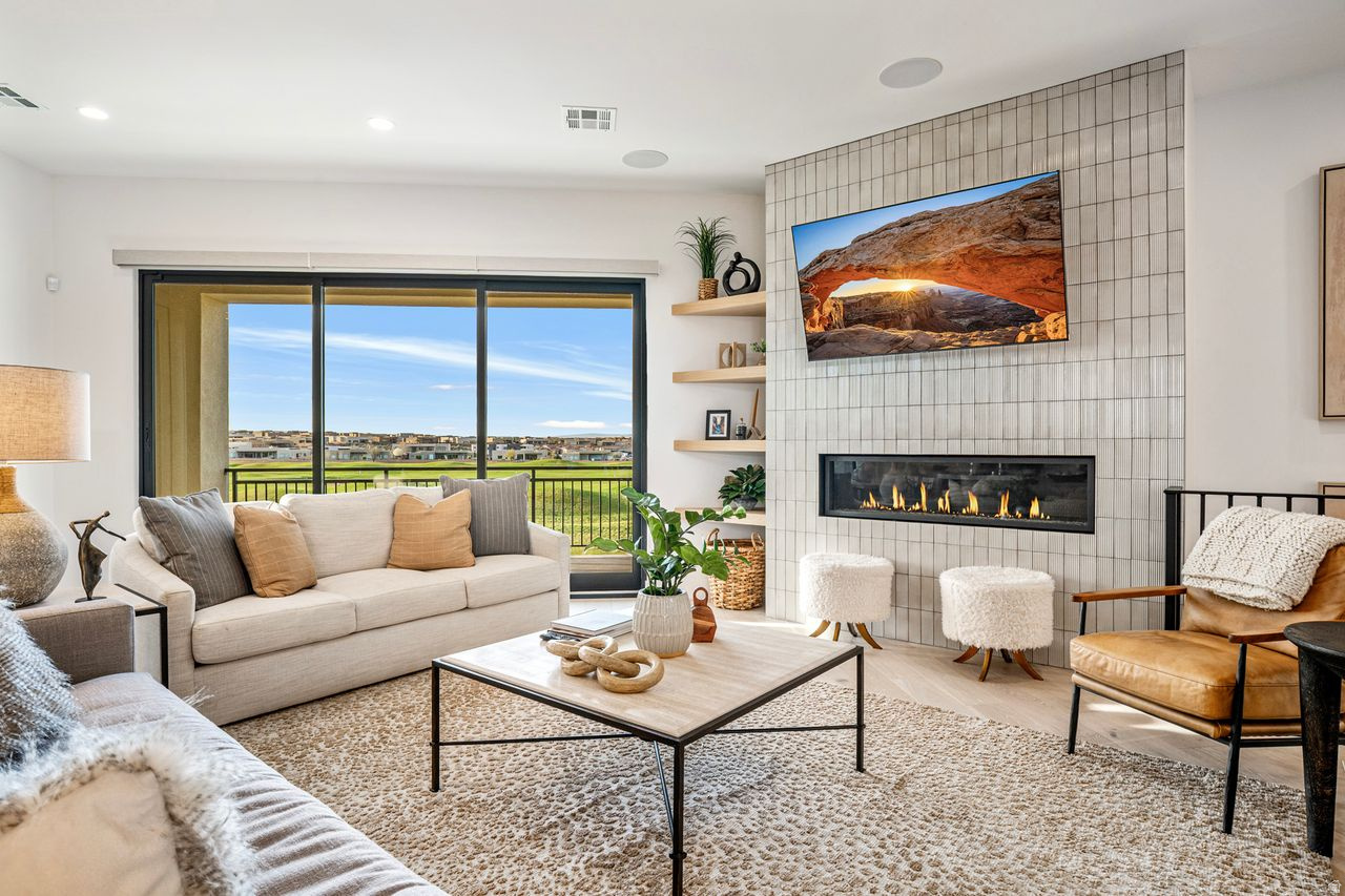 LEDGES OF ST GEORGE PH 7 - Residential