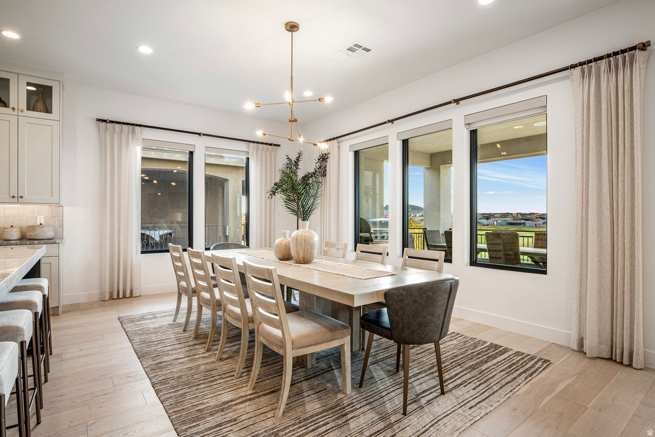 LEDGES OF ST GEORGE PH 7 - Residential