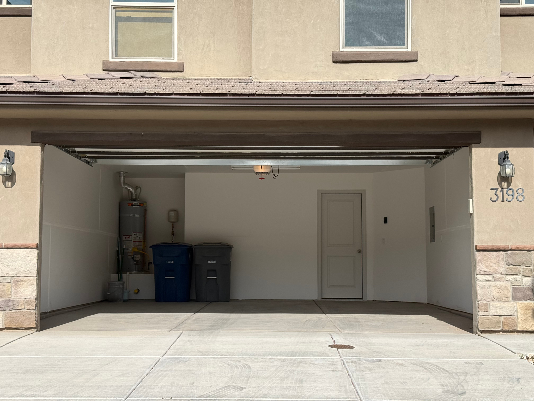 FOSSIL HILLS TOWNHOMES PH 2 - Residential