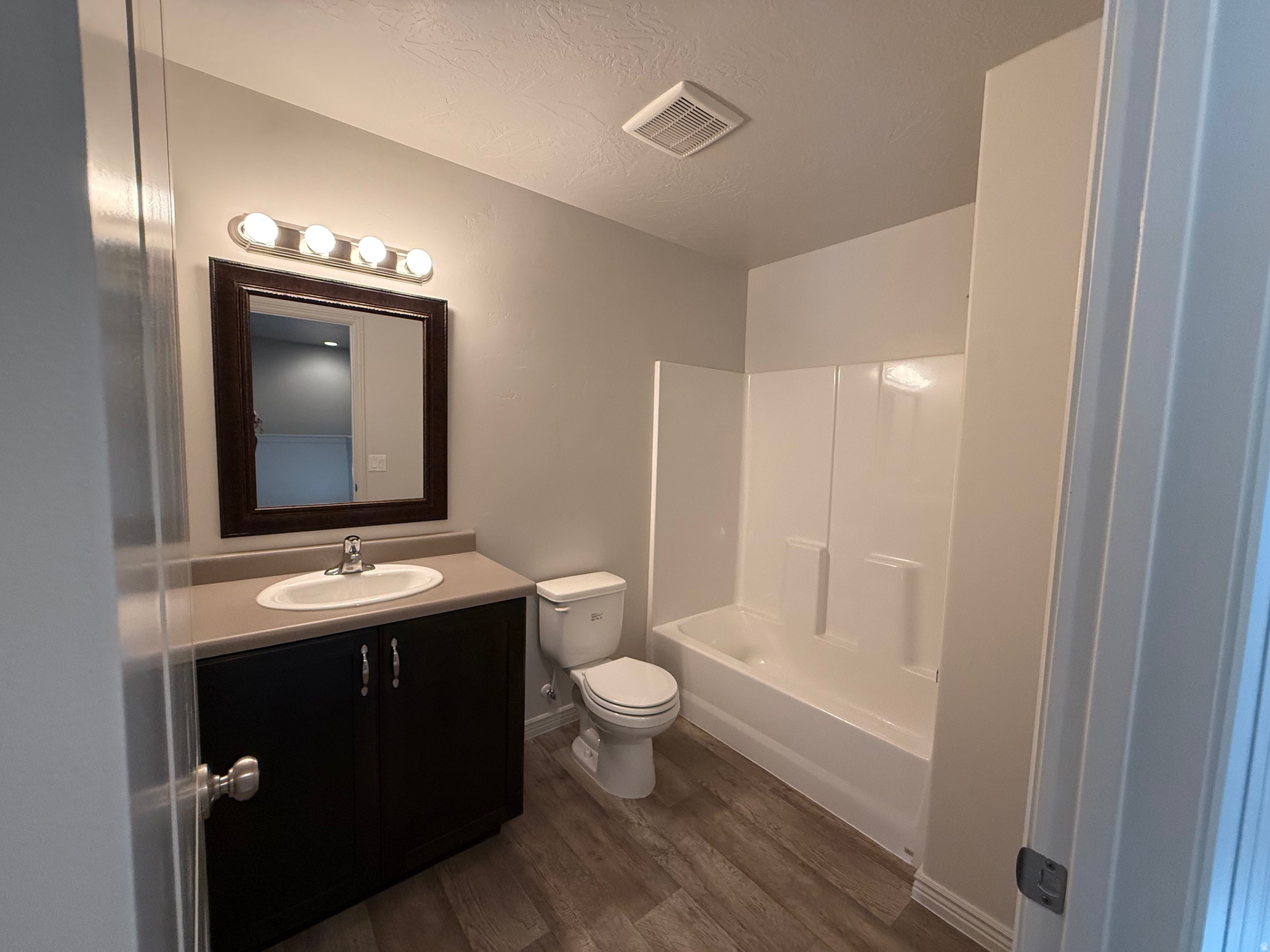 FOSSIL HILLS TOWNHOMES PH 2 - Residential