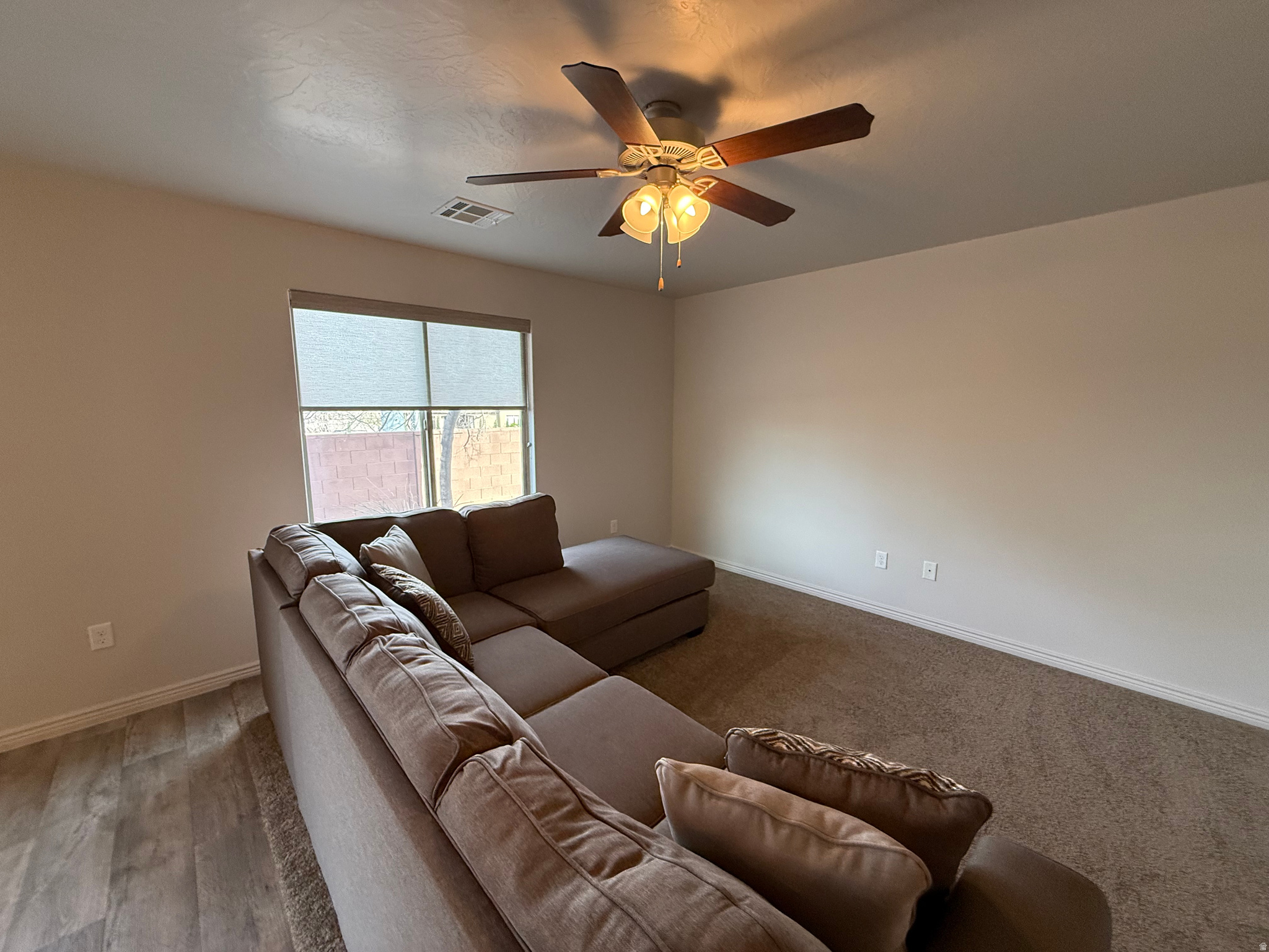 FOSSIL HILLS TOWNHOMES PH 2 - Residential