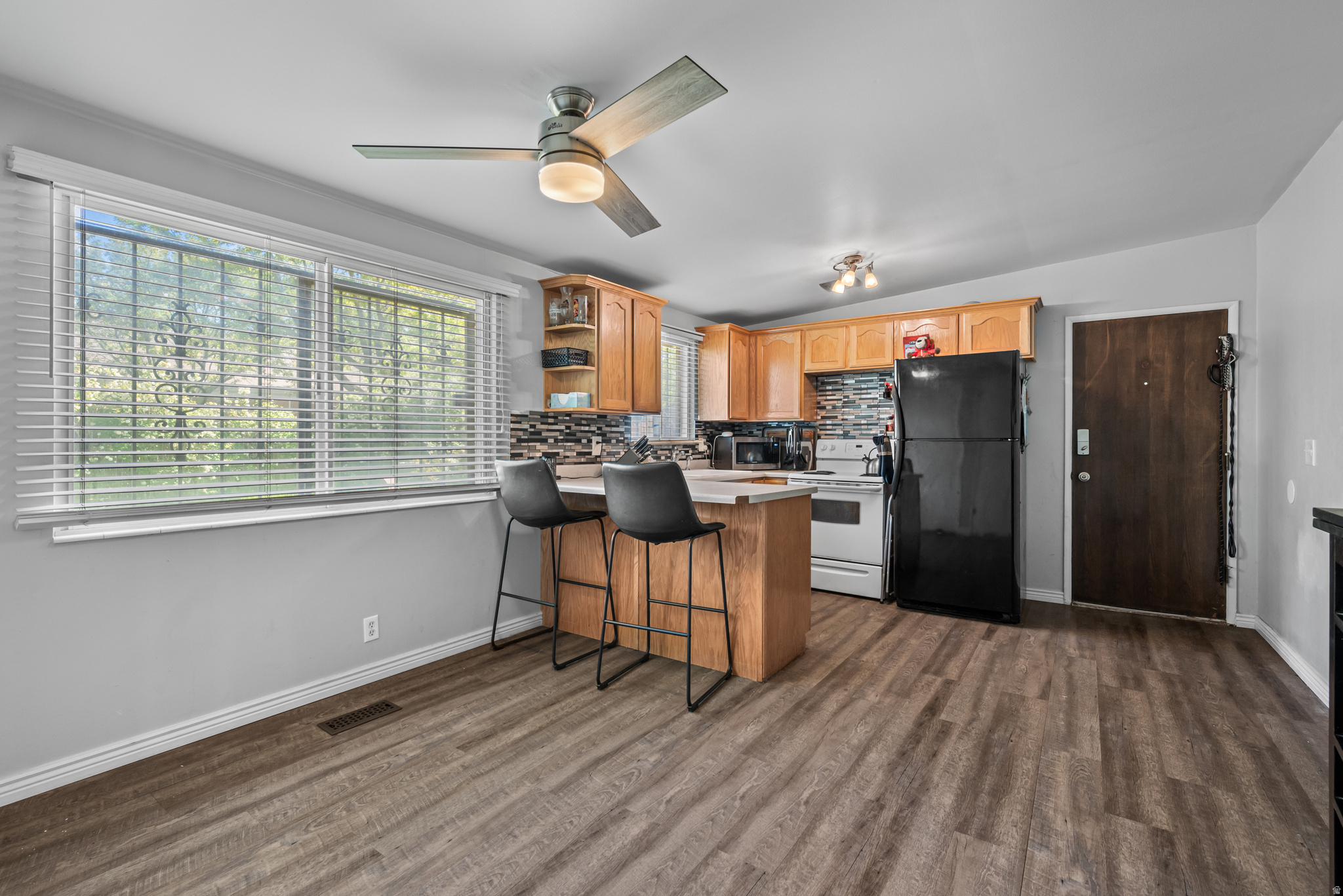 WESTVIEW NO. 7 - Residential