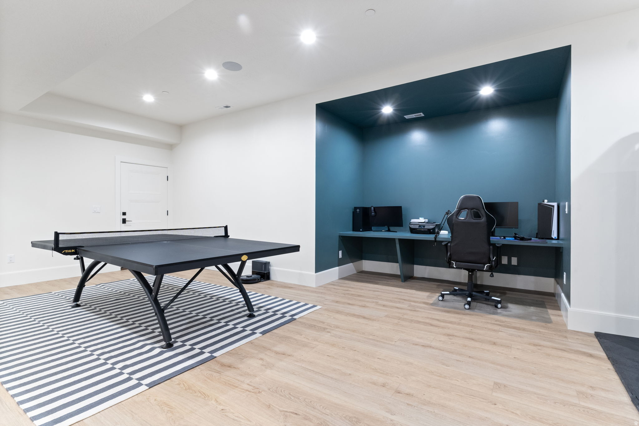 LAMBERT PARK ESTATES - Residential