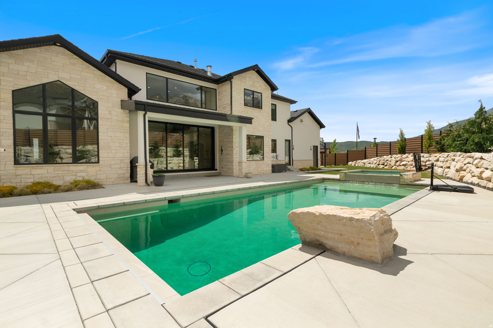 LAMBERT PARK ESTATES - Residential