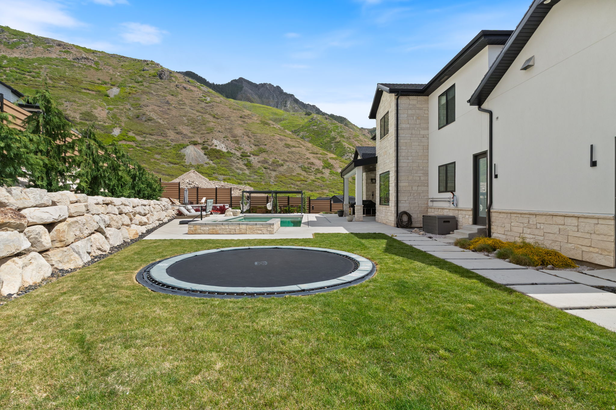LAMBERT PARK ESTATES - Residential