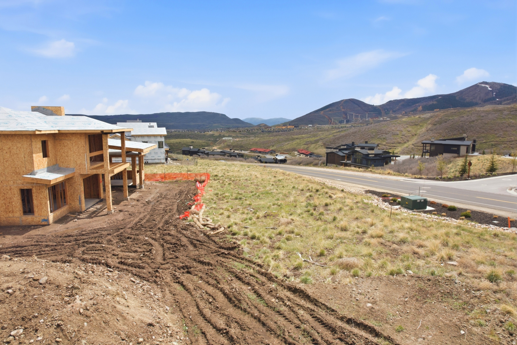 SKYRIDGE SUBDIVISION - Land