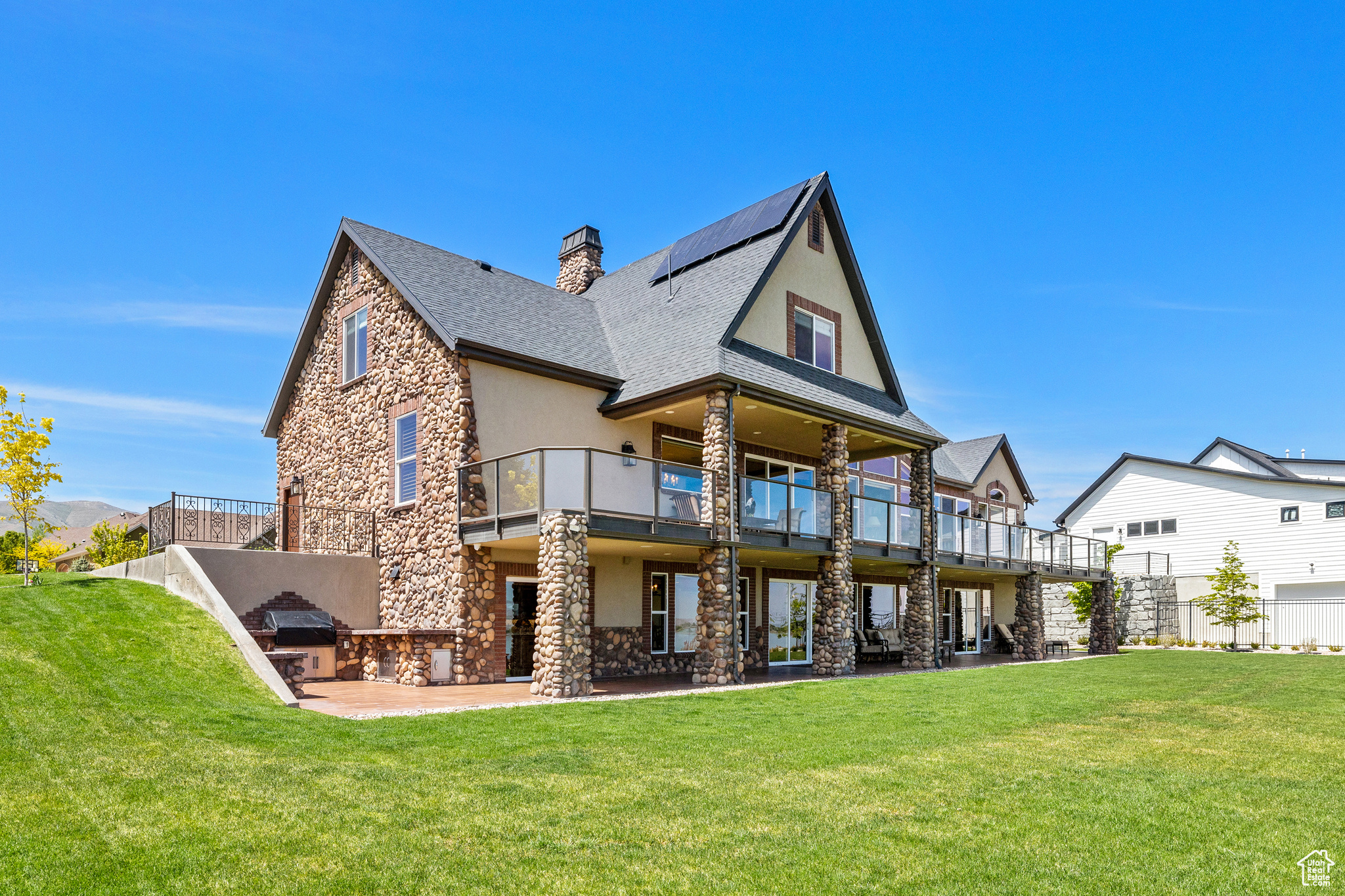 SARATOGA SPRINGS - Residential