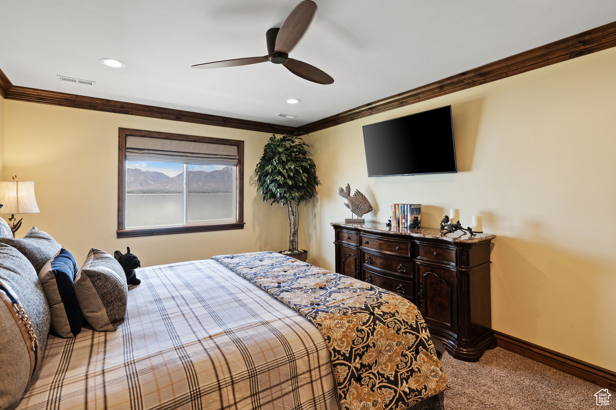 SARATOGA SPRINGS - Residential