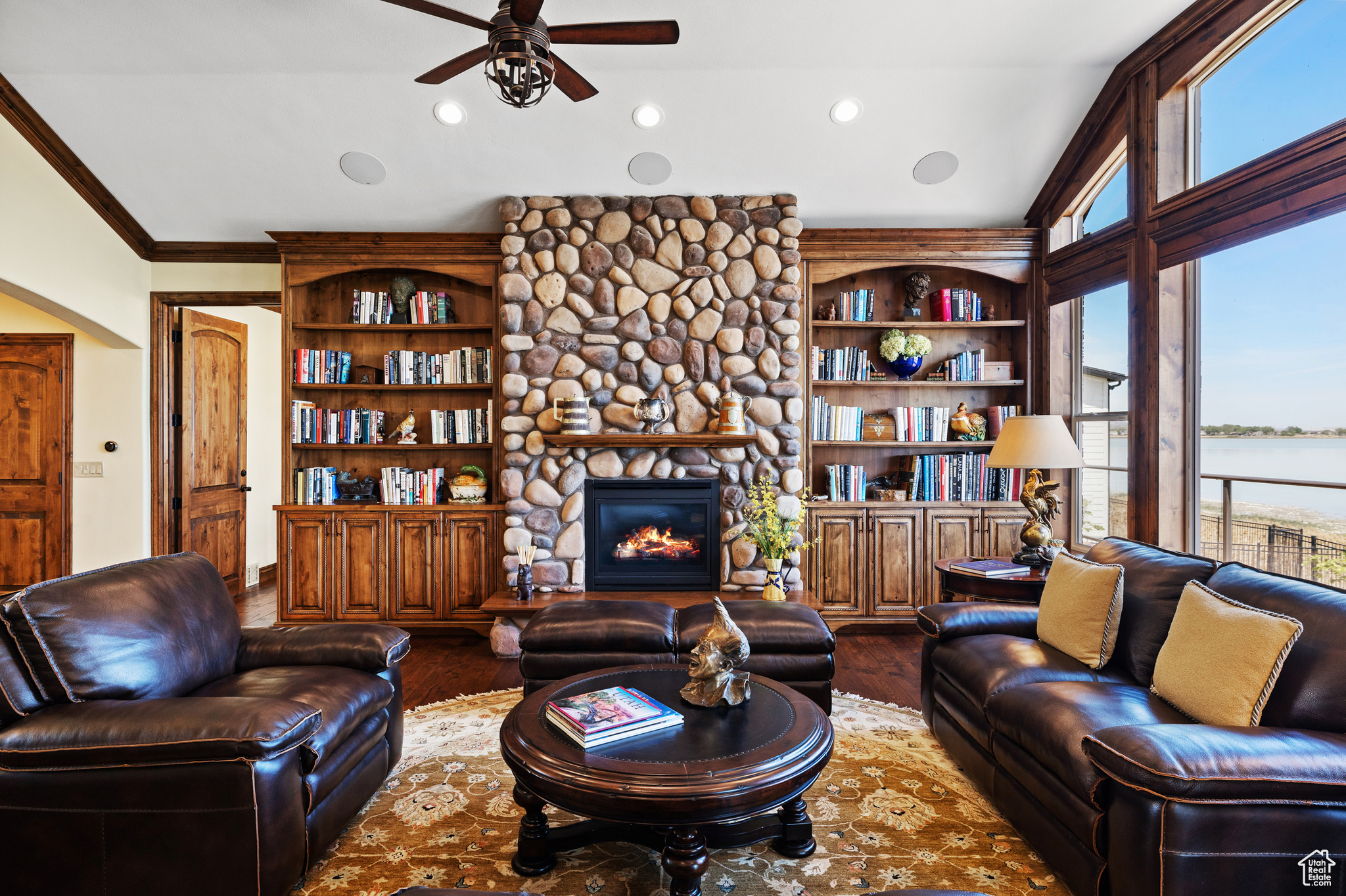 SARATOGA SPRINGS - Residential