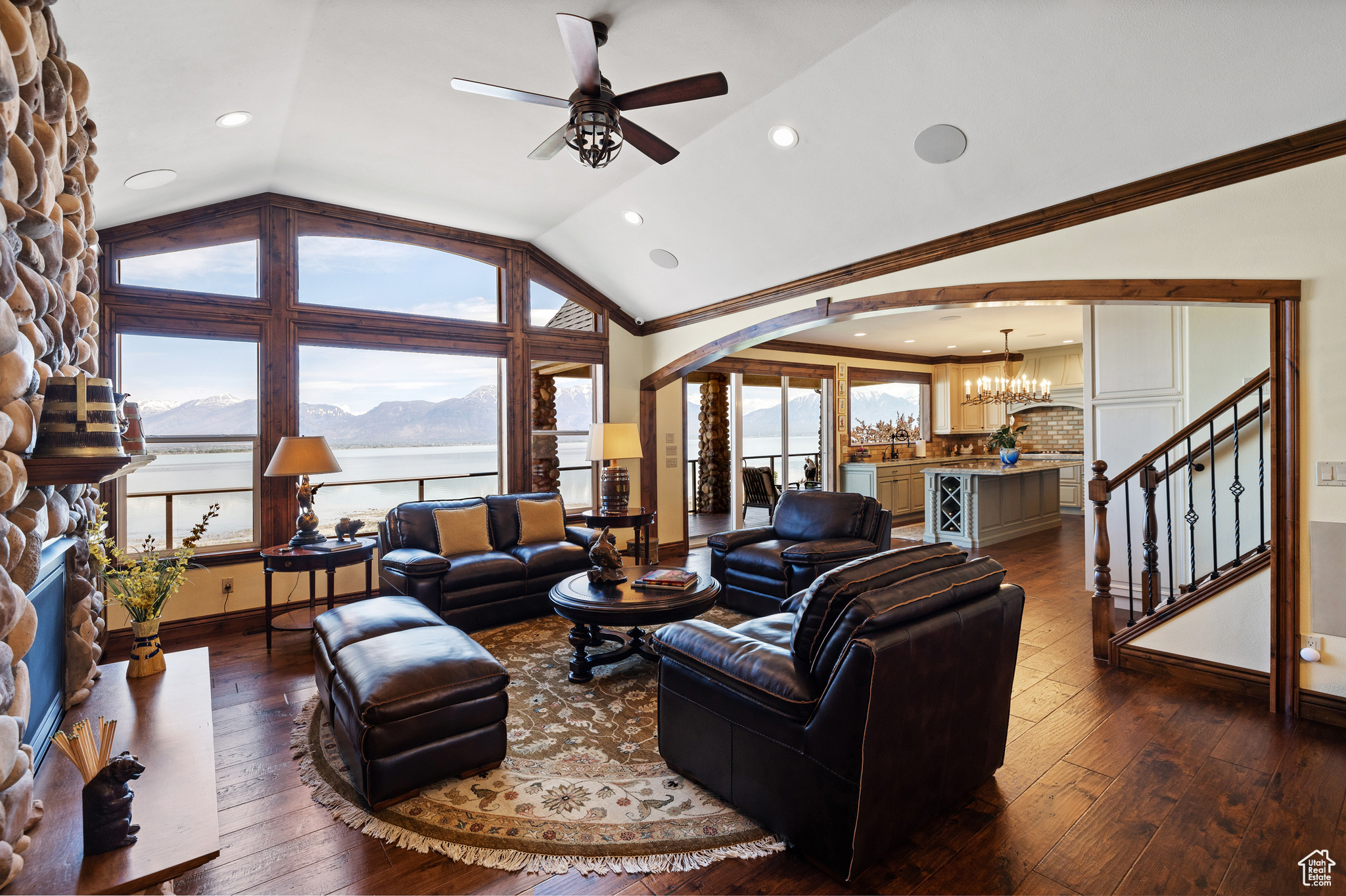 SARATOGA SPRINGS - Residential