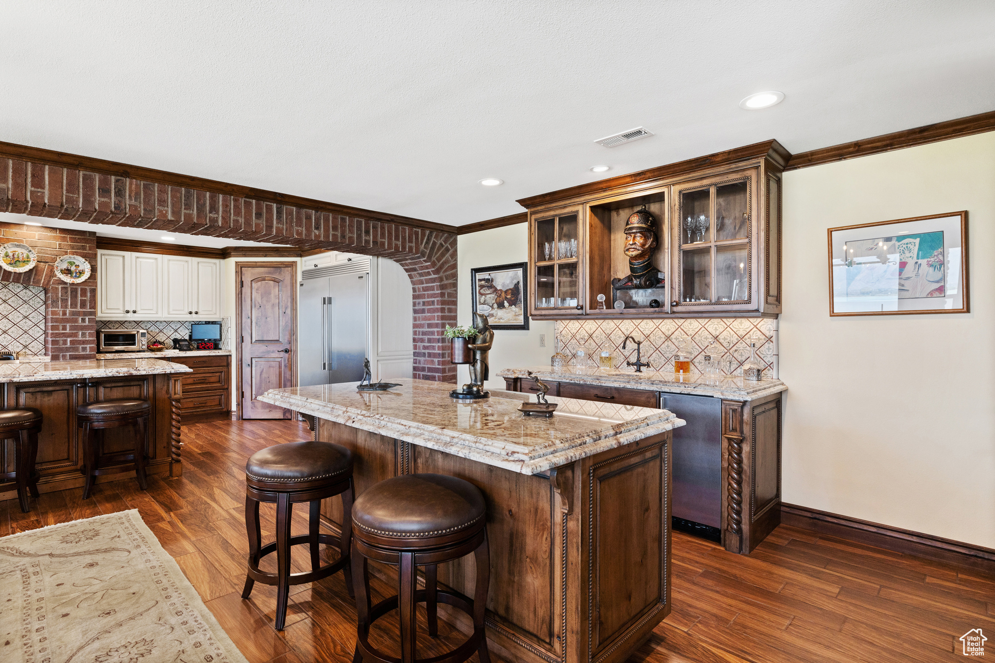 SARATOGA SPRINGS - Residential