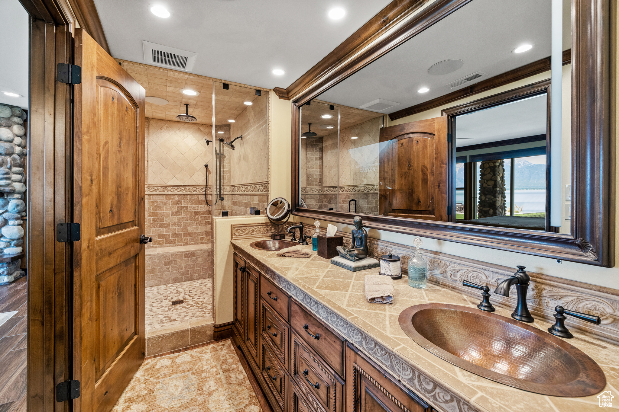 SARATOGA SPRINGS - Residential