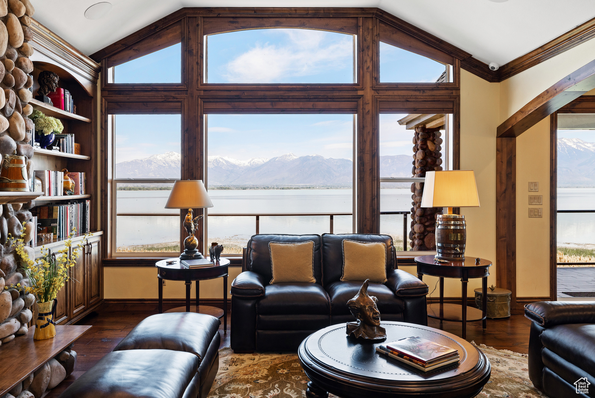 SARATOGA SPRINGS - Residential