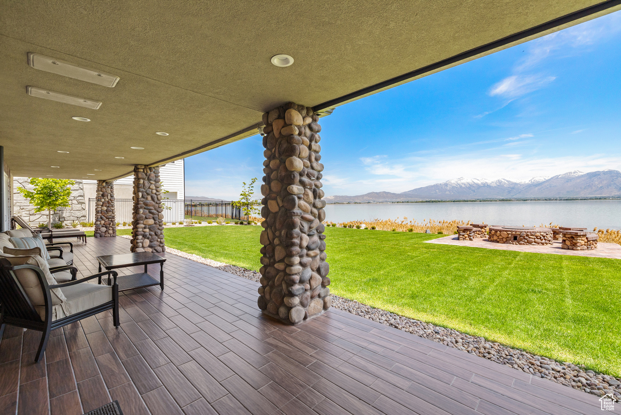 SARATOGA SPRINGS - Residential