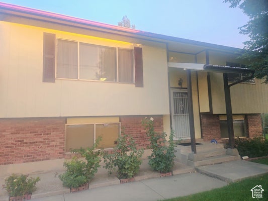 2258 N 750 W, OGDEN, UT 84414 - Image ea25a0a280475eeaf79f96b9219c9d8a/2555359234