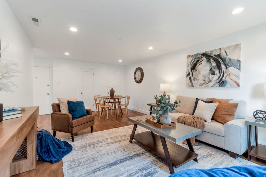 Photo of 450 E 100 S #14, Salt Lake City, UT 84111 (MLS # 2144324)