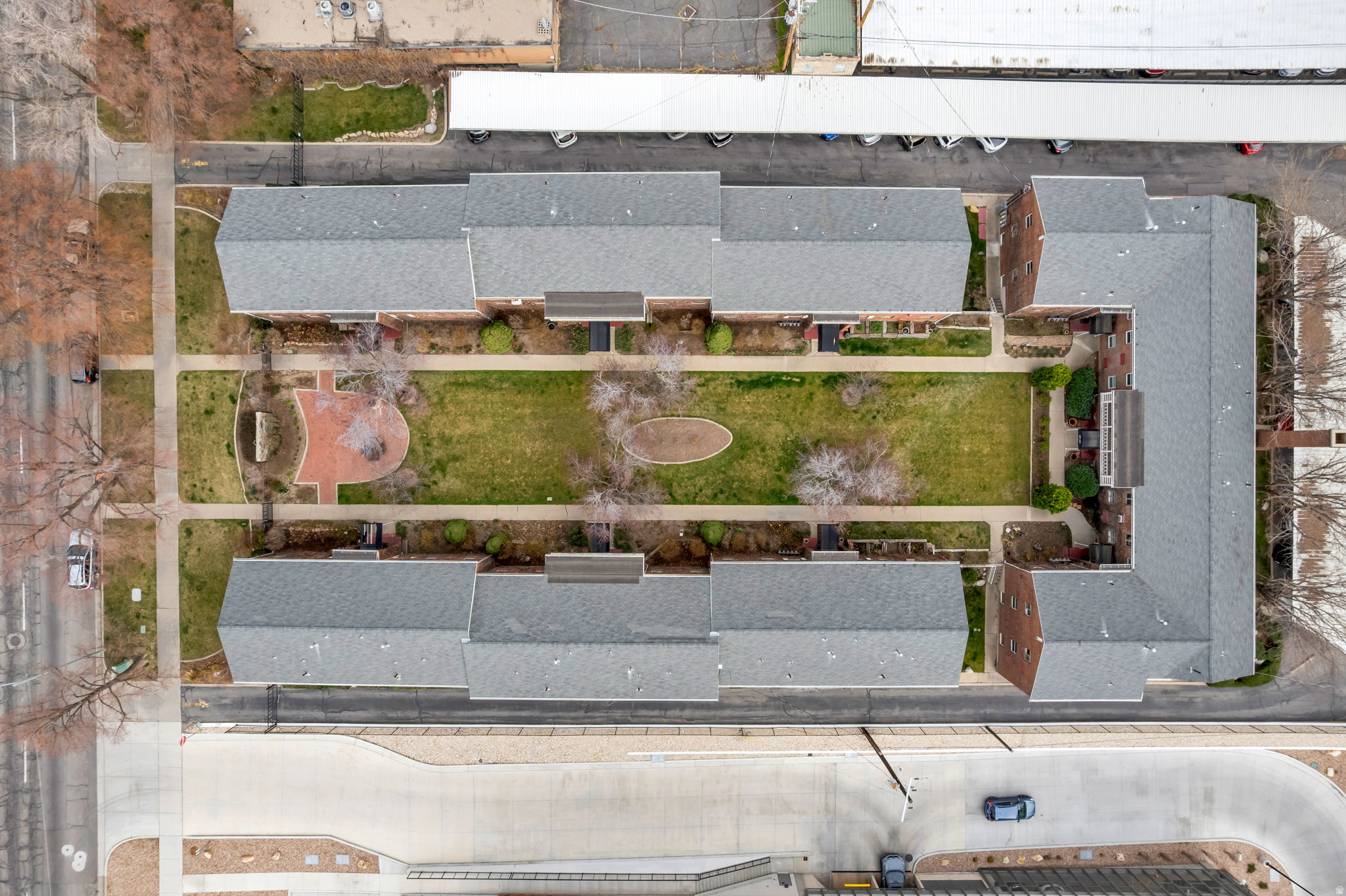 IVY TERRACE CONDOMINIUMS - Residential