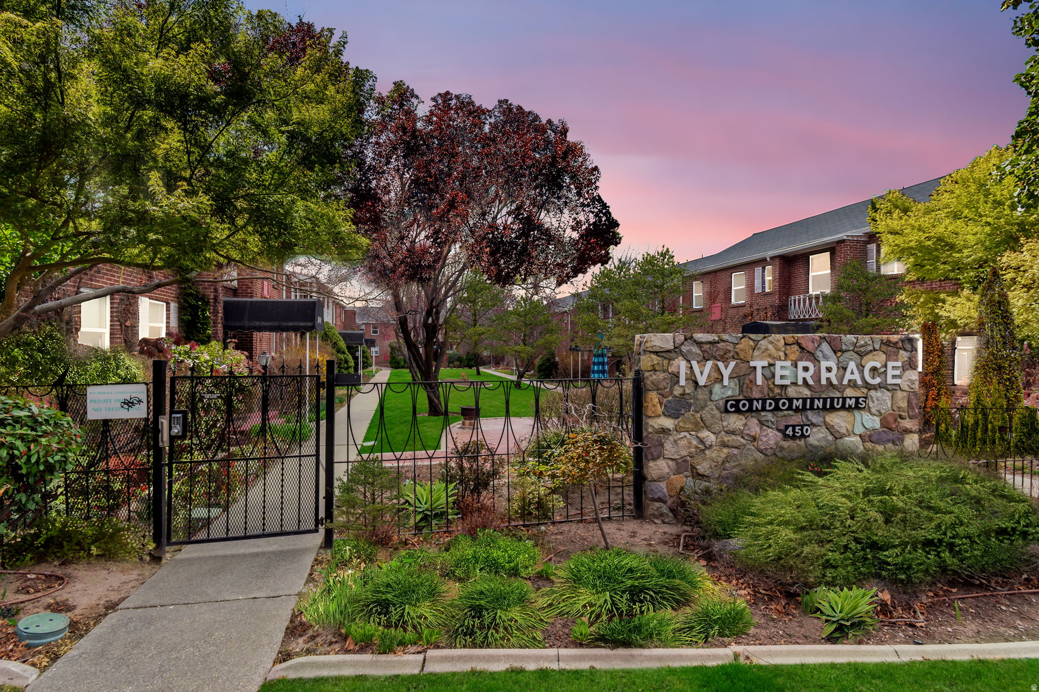 IVY TERRACE CONDOMINIUMS - Residential