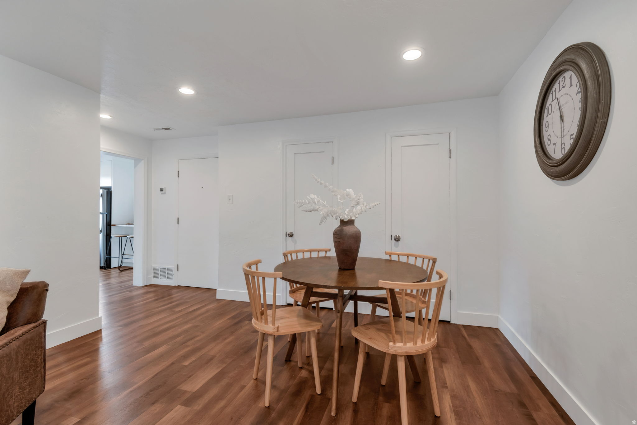 IVY TERRACE CONDOMINIUMS - Residential