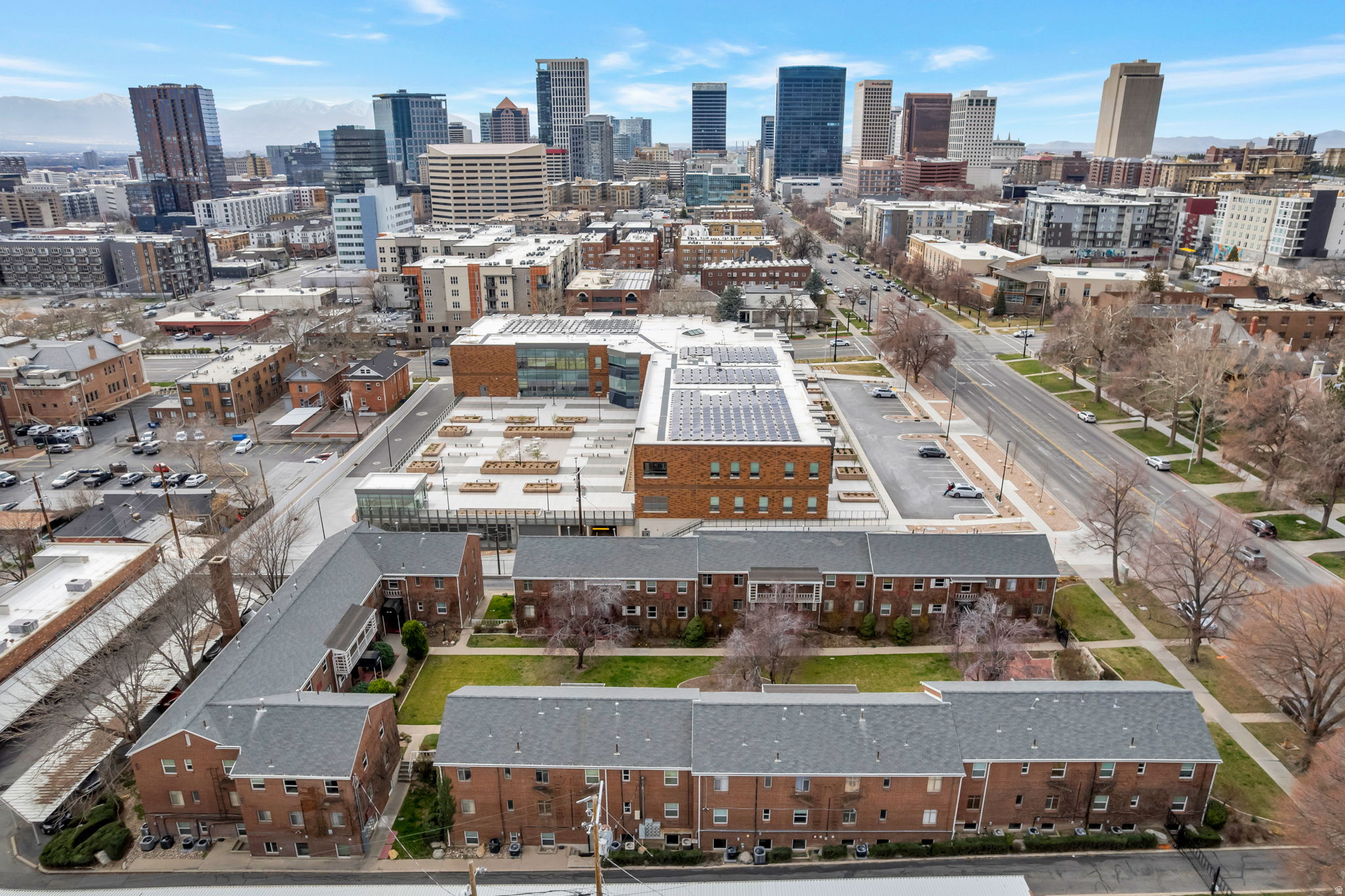 IVY TERRACE CONDOMINIUMS - Residential
