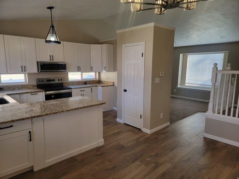 Tiny photo for 1762 S 350 E, Kaysville, UT 84037 (MLS # 2124096)