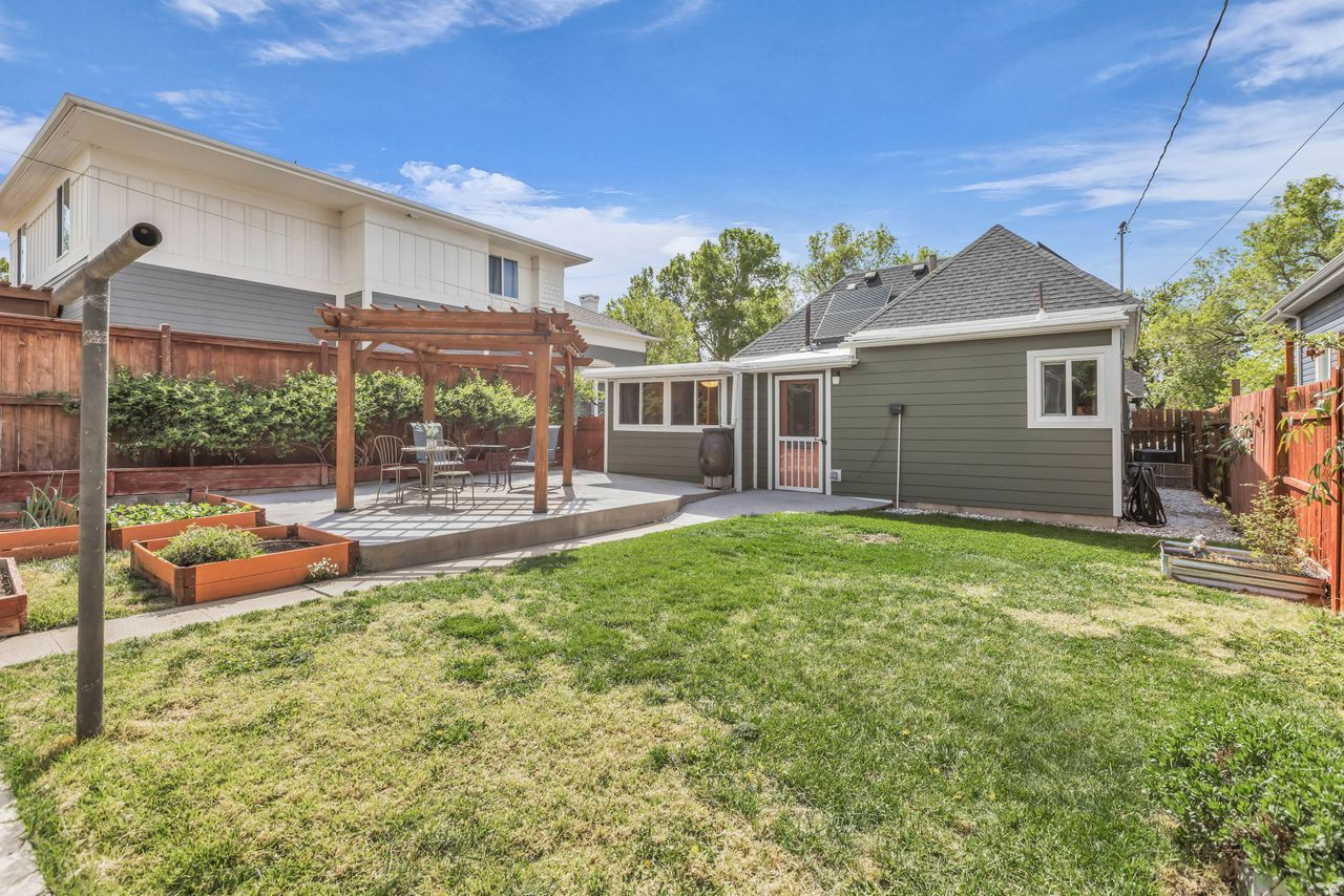 LINCOLN PARK - Residential