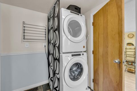 Tiny photo for 1131 E EMERSON AVE S, Salt Lake City, UT 84105 (MLS # 2151003)