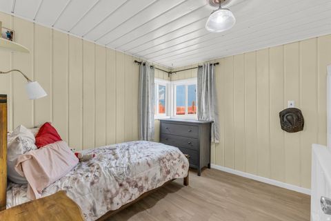 Tiny photo for 1131 E EMERSON AVE S, Salt Lake City, UT 84105 (MLS # 2151003)