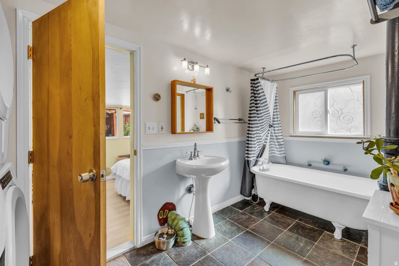 LINCOLN PARK - Residential