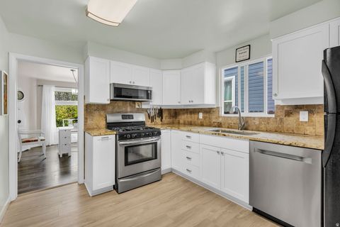 Tiny photo for 1131 E EMERSON AVE S, Salt Lake City, UT 84105 (MLS # 2151003)