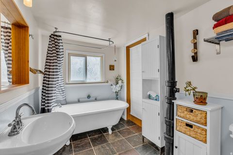 Tiny photo for 1131 E EMERSON AVE S, Salt Lake City, UT 84105 (MLS # 2151003)