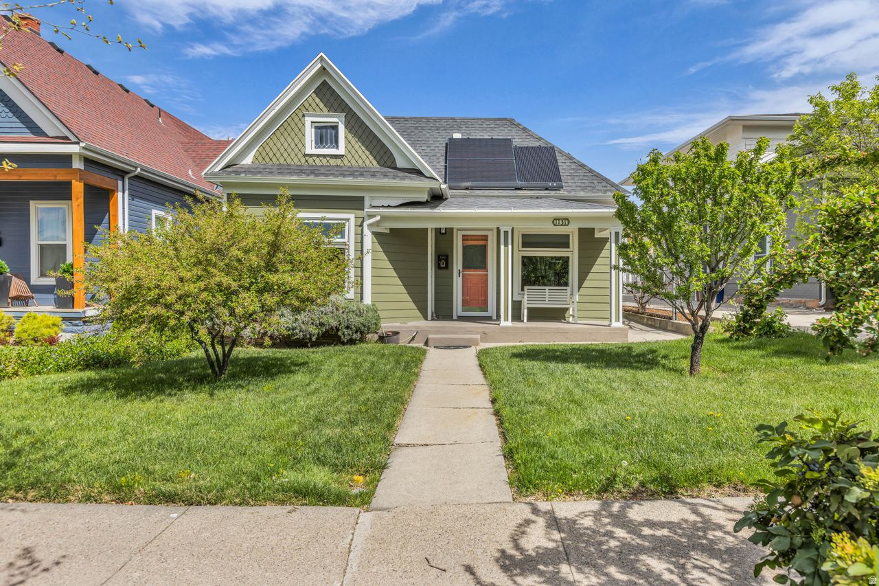 LINCOLN PARK - Residential