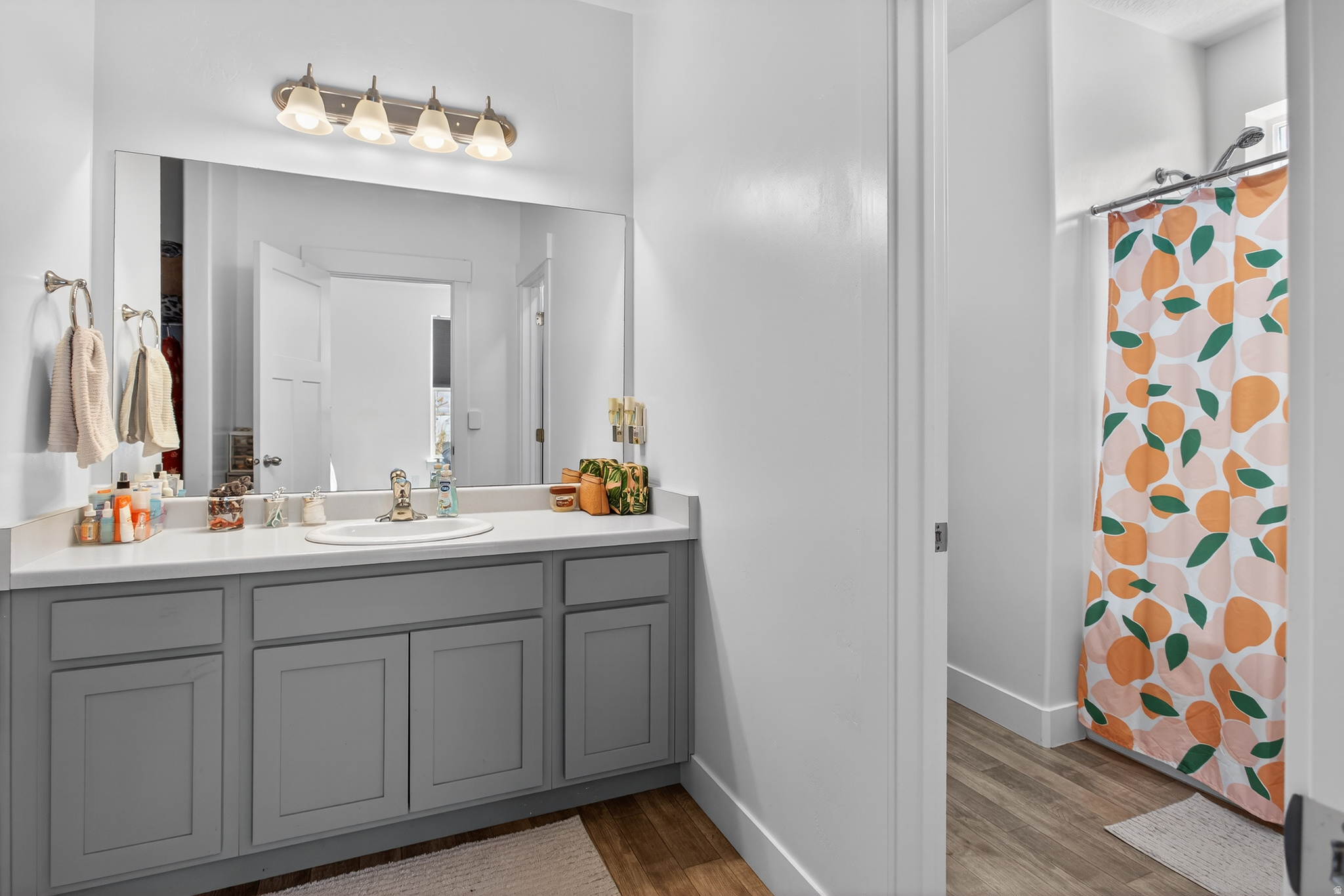 LAKEFRONT AT VINEYARD - Residential