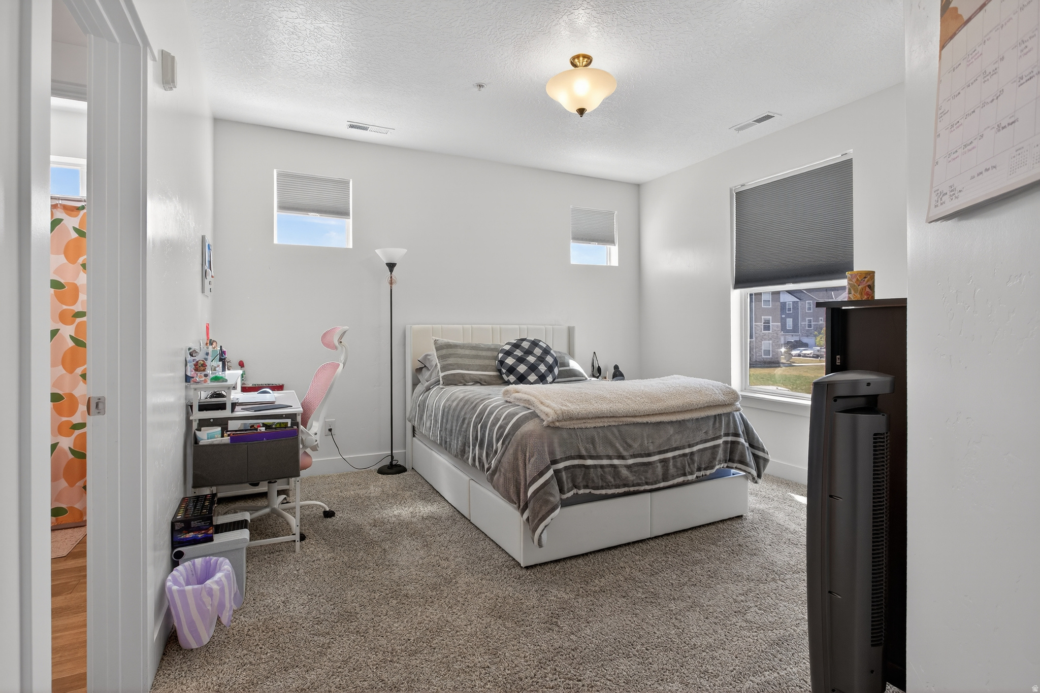 LAKEFRONT AT VINEYARD - Residential