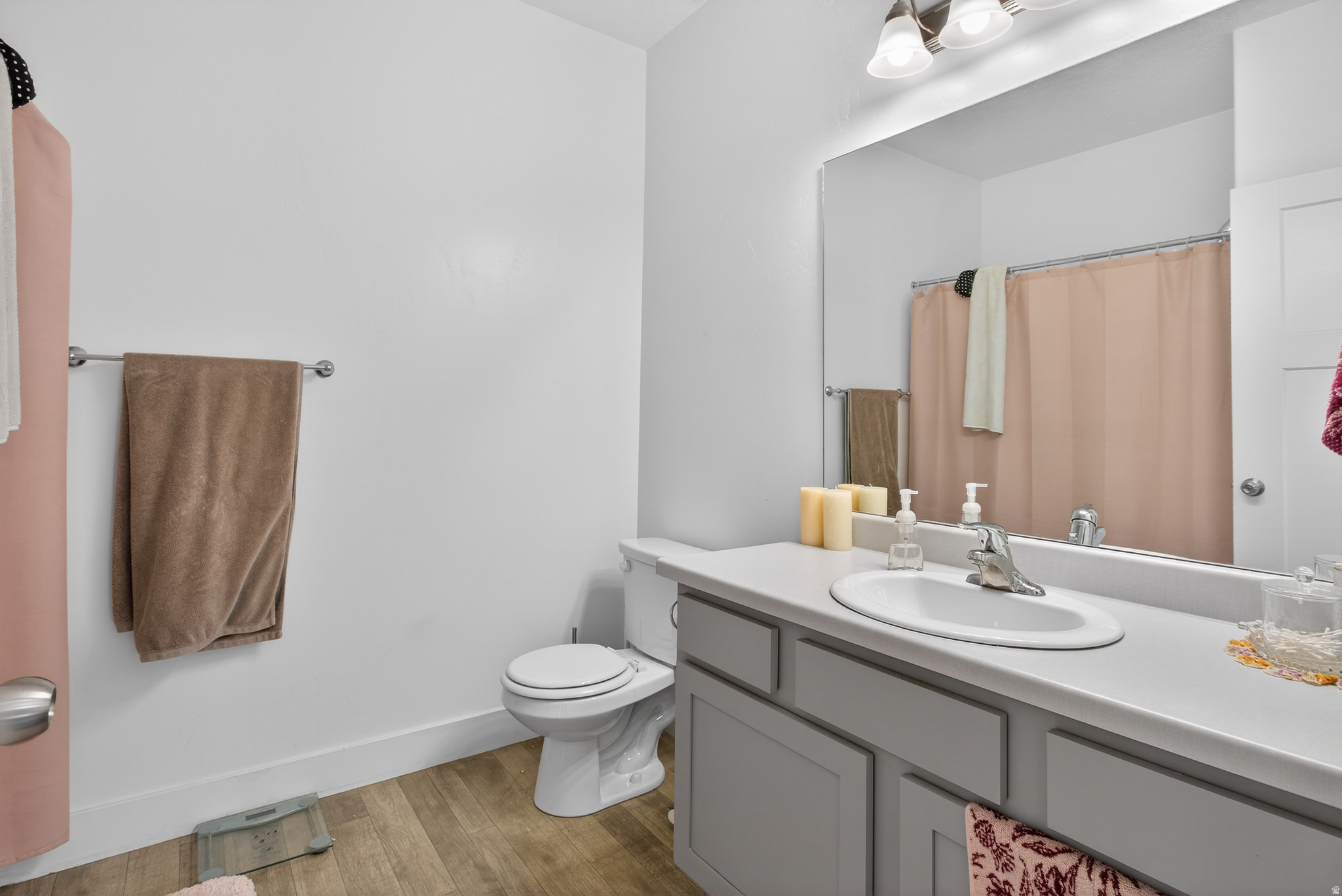 LAKEFRONT AT VINEYARD - Residential