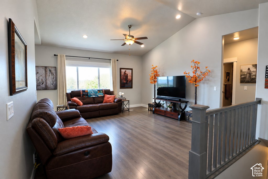 Photo of 1139 E 200 S, Santaquin, UT 84655 (MLS # 2192515)