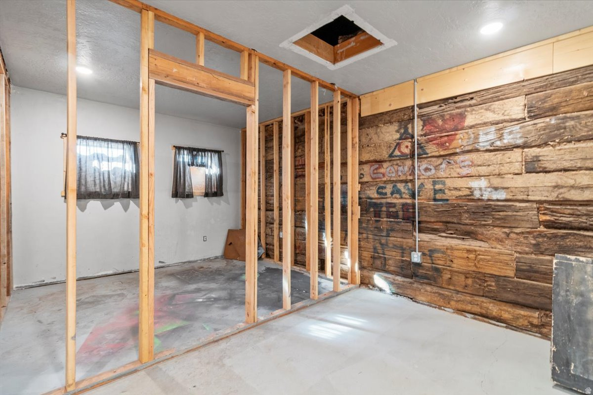 YOUNG PROPERTY - Residential