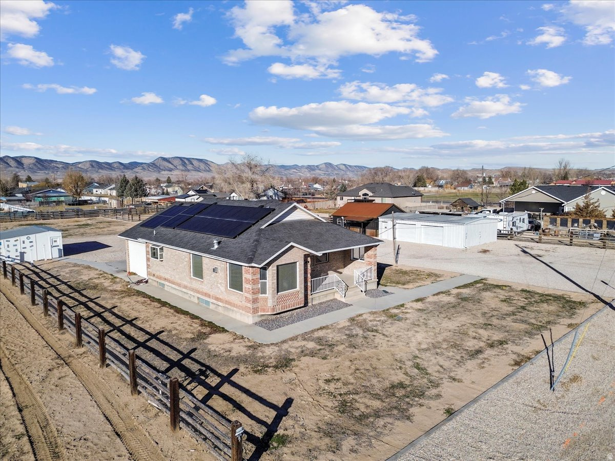 YOUNG PROPERTY - Residential