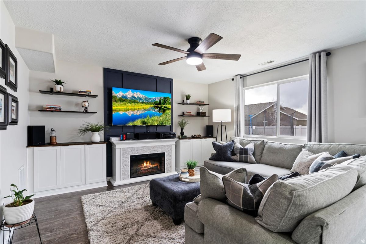 STILL WATER LAKE EST - Residential