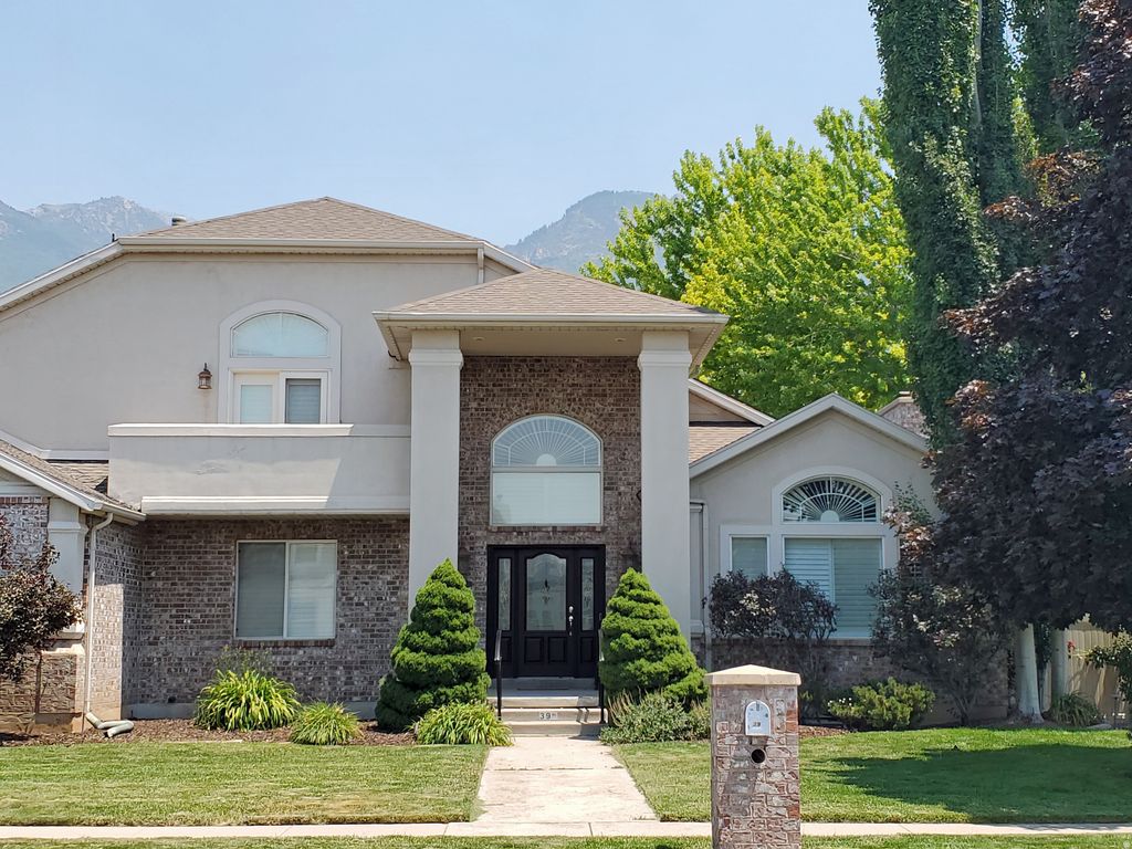 Photo of 39 S 2625 E, Layton, UT 84040 (MLS # 2167955)